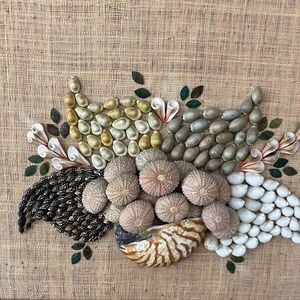 Vintage shell art‎